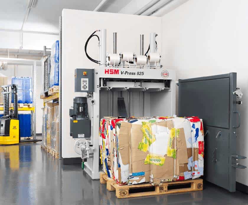 compact-compressed-cardboard-bale